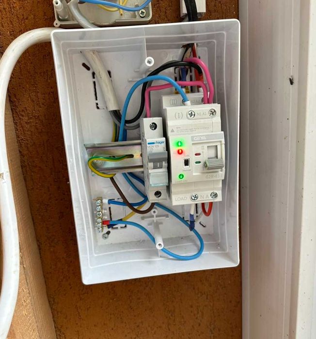 Інвертор 4/5кВт для аккамуляторних батарей EASUN Power iSolar