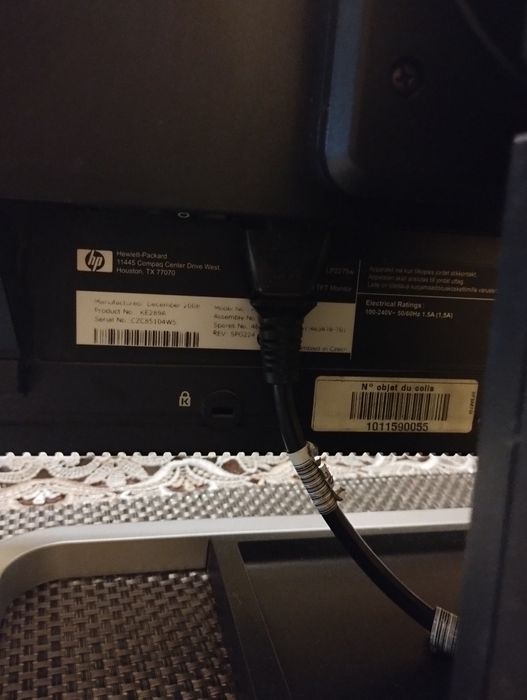 Monitor HP LP2275w