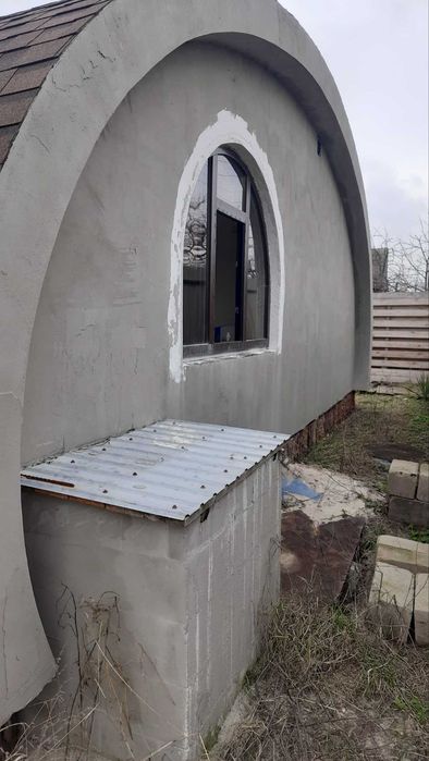 .Продаж гарного будинку з приватизованою ділянкою, біля води у ДК "Славутич" с. Коробівка.
