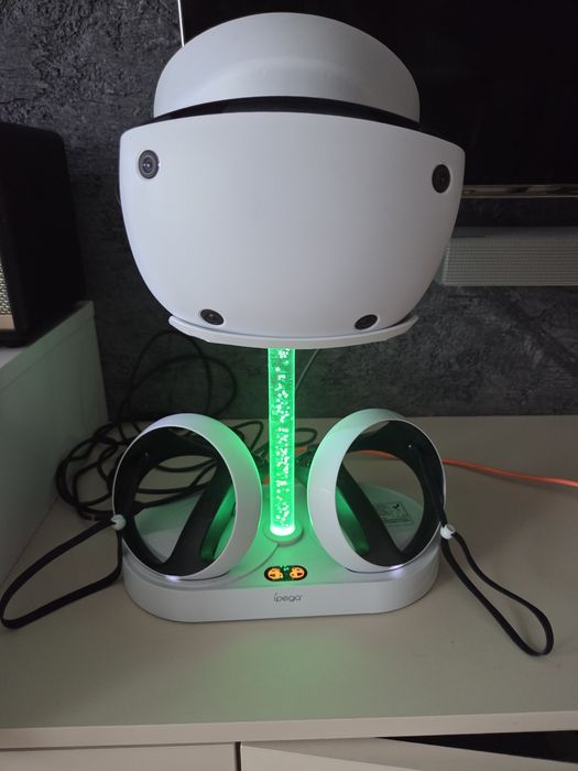 Playstation VR2 ze stojakiem idealne,  polecam!