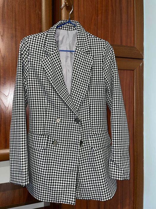 Піджак жіночий в клітинку