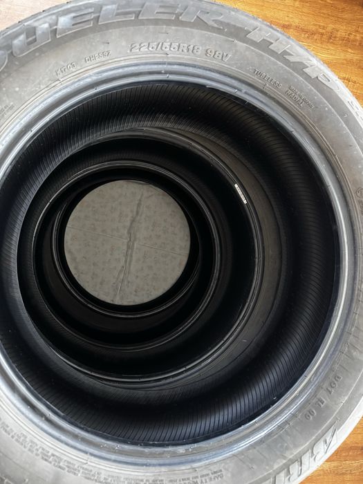 Шины Bridgestone  225/55R18