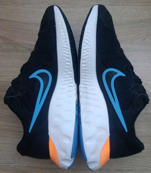 Чоловічі кросівки Nike Renew Run 2