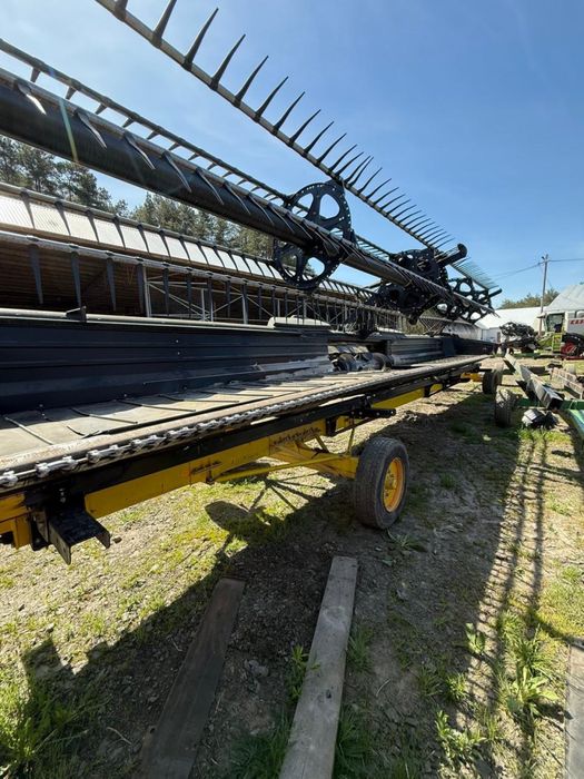 Зернова жатка MacDon