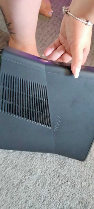 XBOX 360 with Games, Kinect, and 2 Controllers64171737006979124