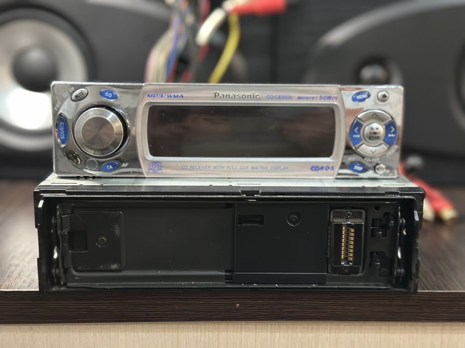 Автомагнитола Panasonic CQ C8300N (процессорный)