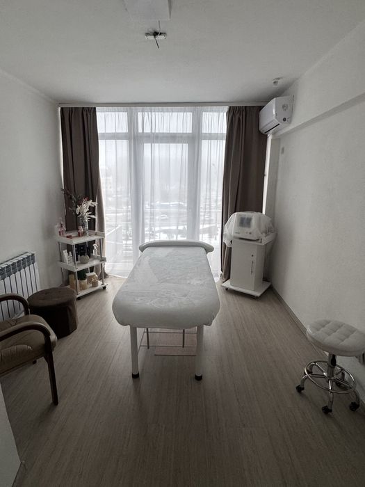 Теплый кабинет косметолога посуточно почасово долгосрочно возле метро