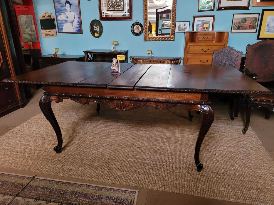 Very old solid wood table – extendable – Very good condition64409328513282121