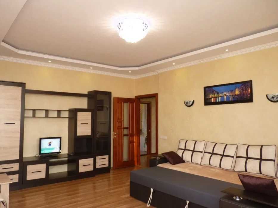 Залізн.Вокзал Центр /85м²:3кімн;2сан.в;джакузі/ Видова є укриття