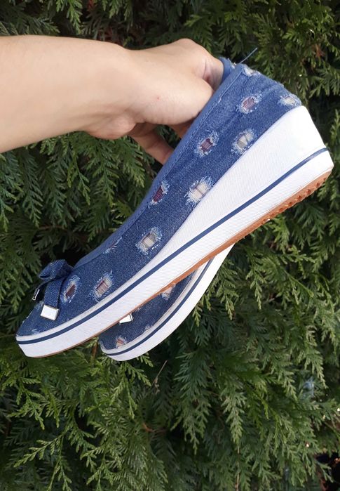 Calçado senhora de 5€ a 10€