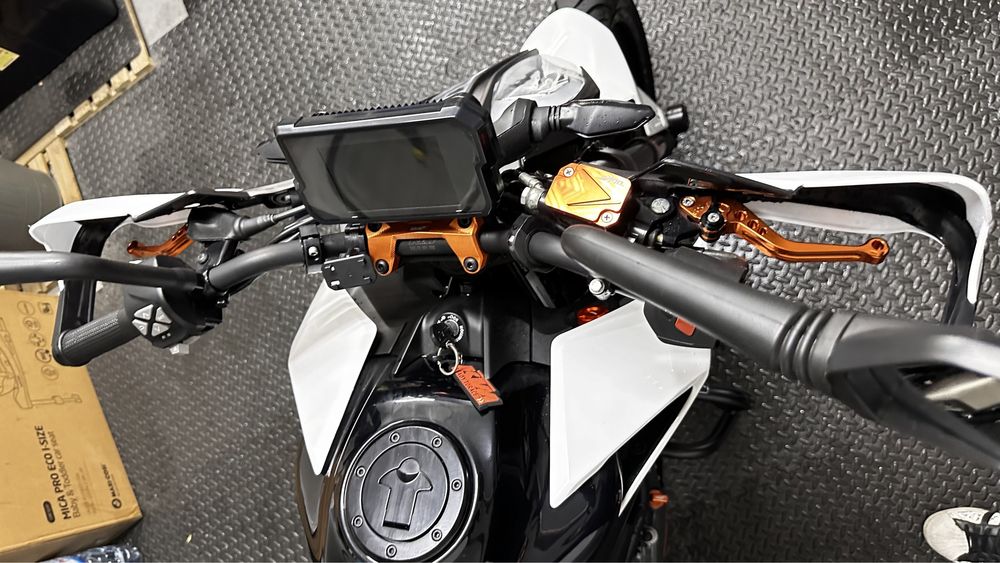 KTM Duke 125 ABS