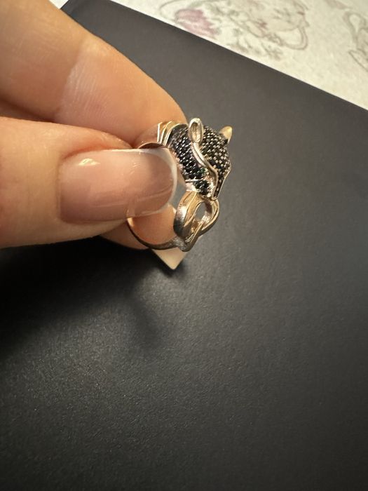 Каблучка Cartier пантера