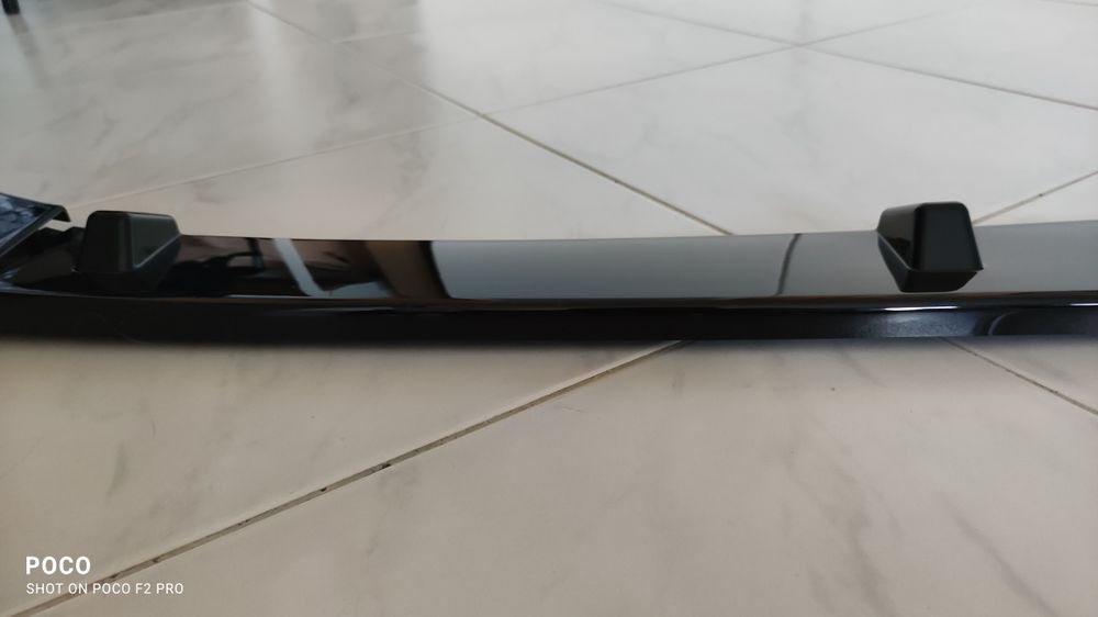Lip VW Golf MK7 e MK7.5 em preto brilhante (novo)