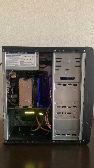 i3, RX570, 16GB DDR4, SSD, 500W