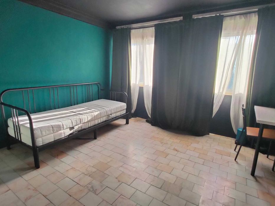 Quarto Espaçoso para Trabalhador em Paço de Arcos