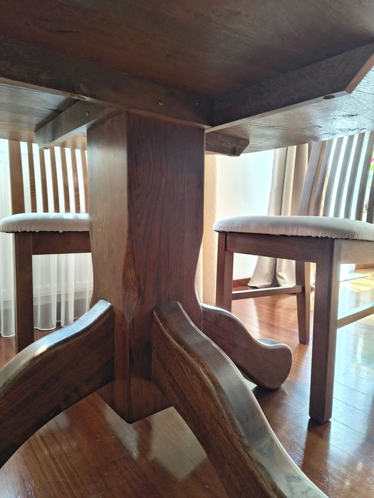 Stół dębowy z 4 krzesłami