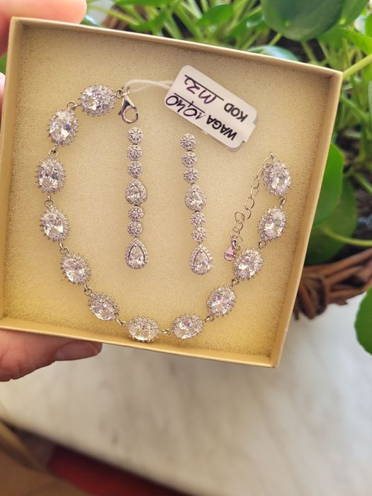 Nowy komplet ślubny