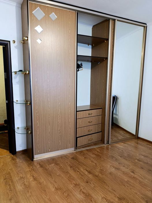 Оренда 1кімнатної Озерна Лісогринівецька