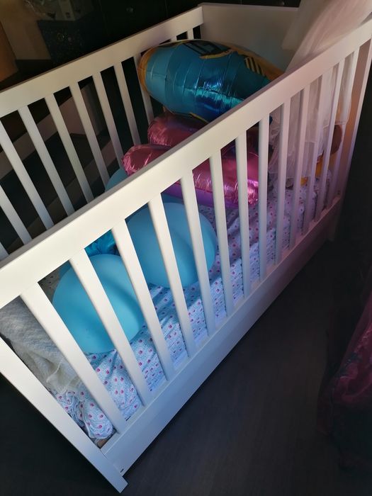 Berço menina com colchão