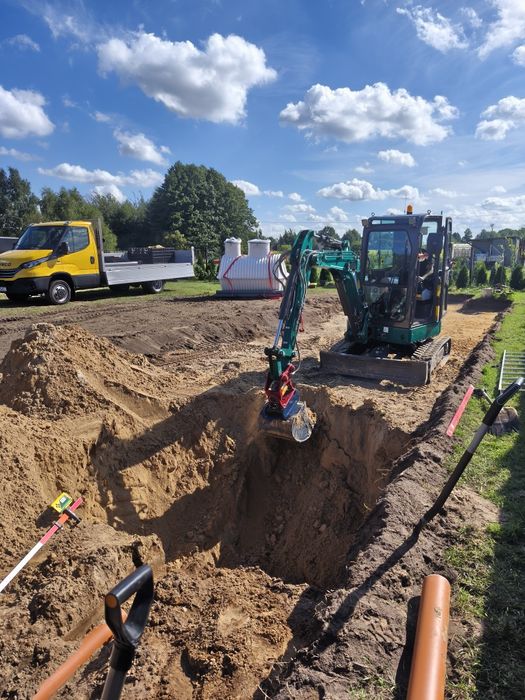 Usługi wynajem mini koparki 2.7T z operatorem + wywrotką 3 stronną IVE