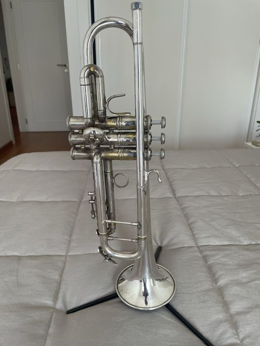 Trompete Bach 25L Corporation