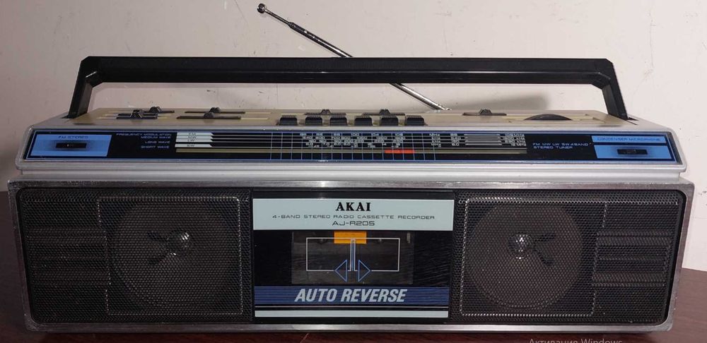 магнітола Akai AJ-R205L