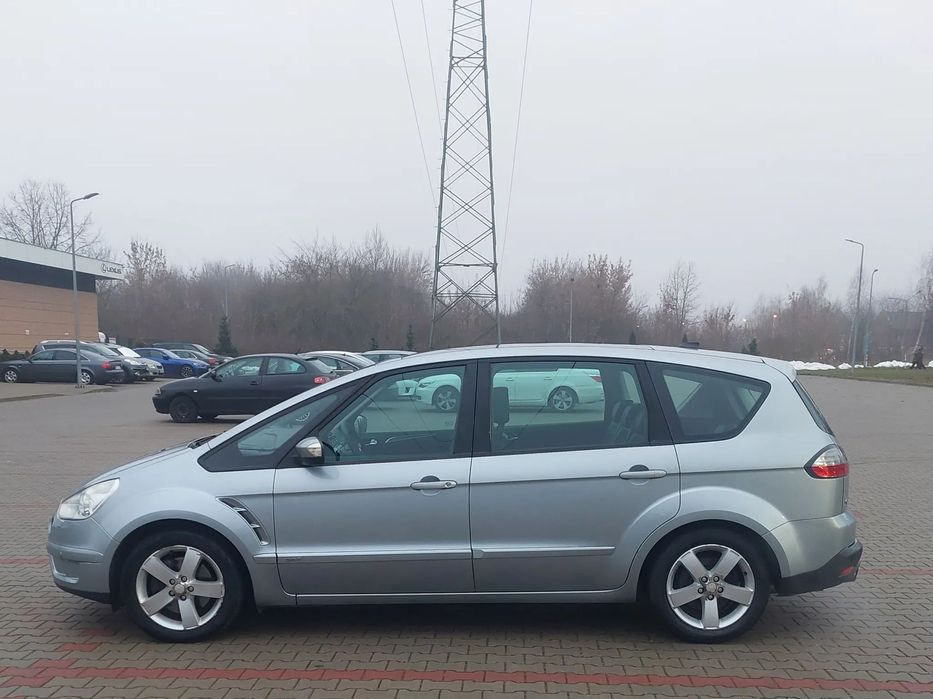 Ford S-Max ** 2.5 turbo benzyna ** 7 osobowy ** xenon ** skóry ** Navi ** full **