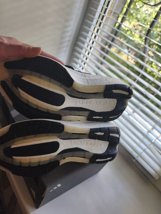 Кросівки Adidas Ultraboost light