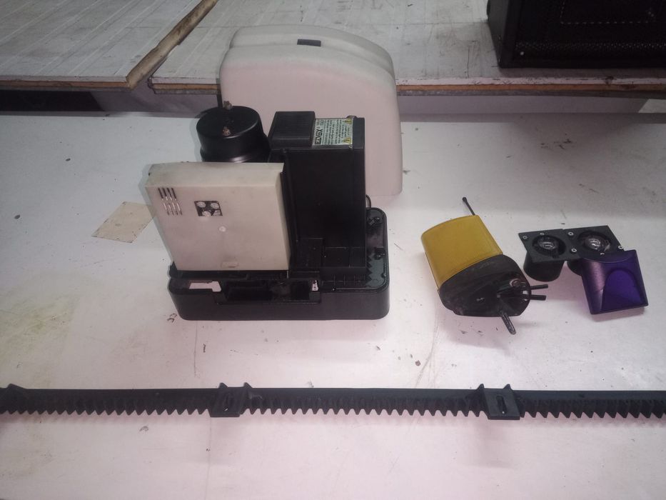 Vendo motor de portão automático