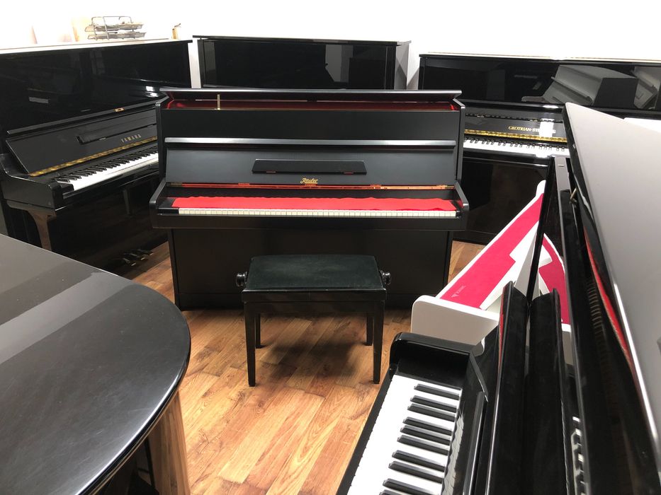 Pianino czarne Rosler petrof