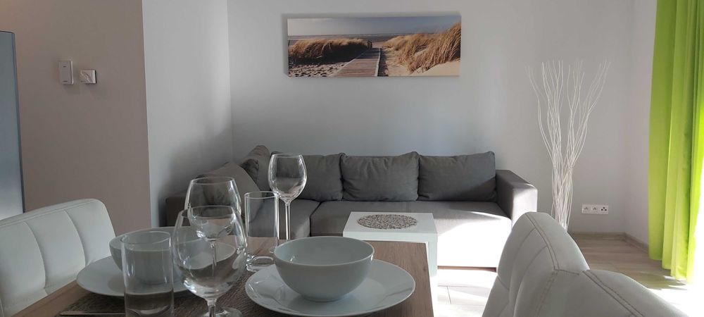 Pobierowo  Apartament 7 z tarasem i ogrodem. Huśtawka