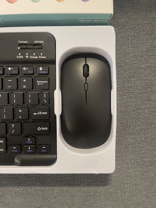 Wireless Keyboard & Black Bluetooth Mouse447200920654336003