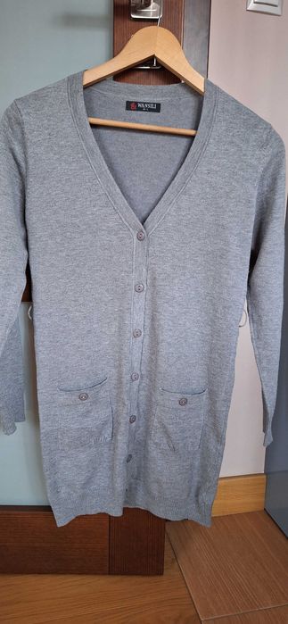 Sweter damski M-L wełna owcza dłuższy na guziki