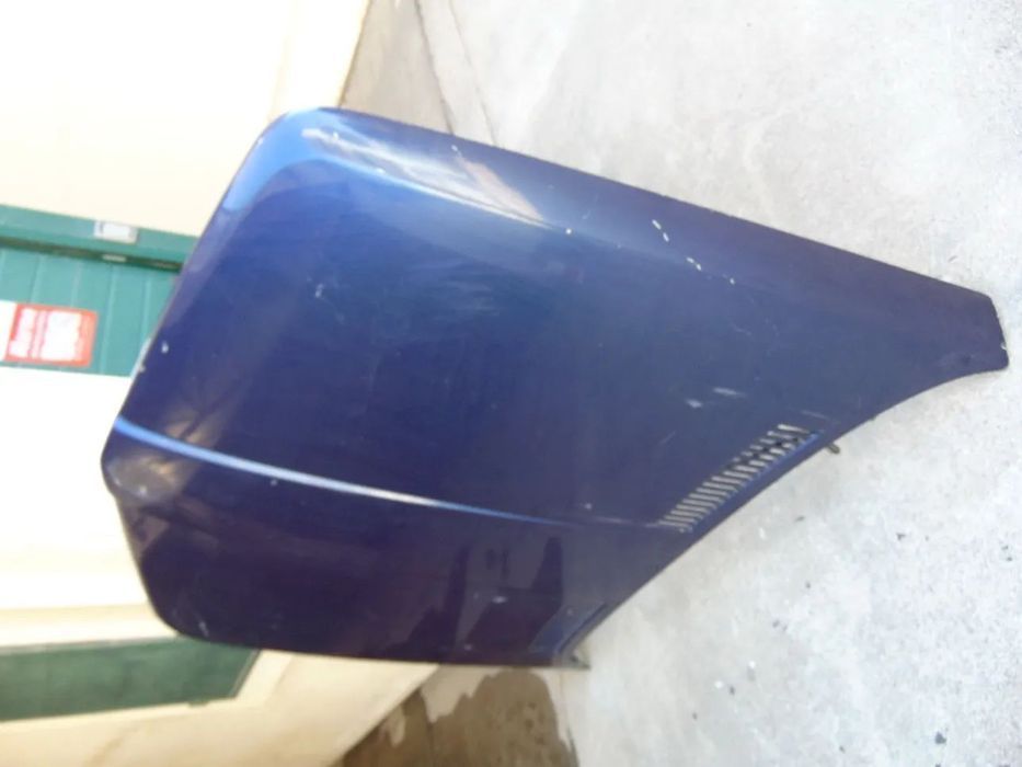 BMW E21 Capot " usado em bom estado " para venda