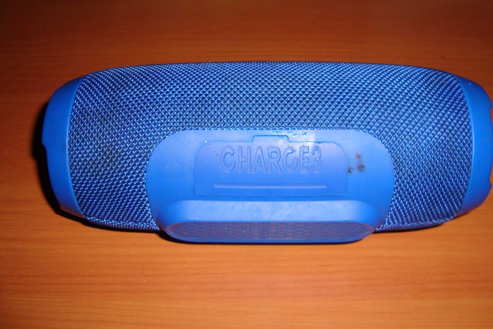 Продам колонку JBL