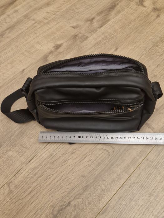 Сумка Zara чорна.