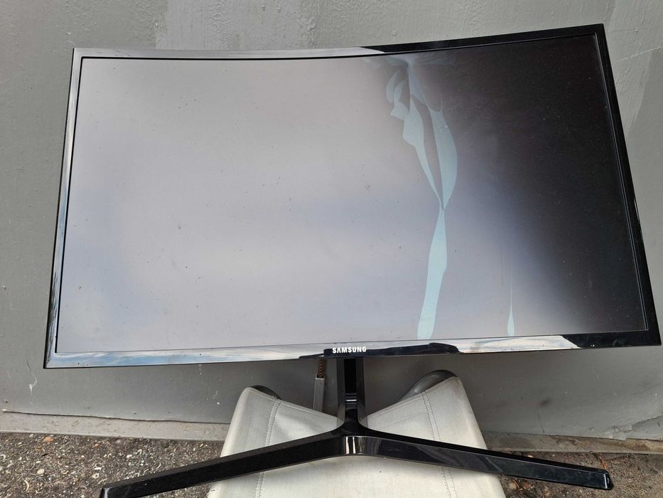 Монитор Samsung LS27F396FHIXCI