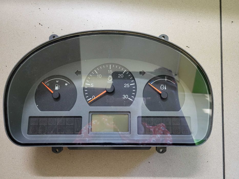 Licznik do ciągnika Valtra