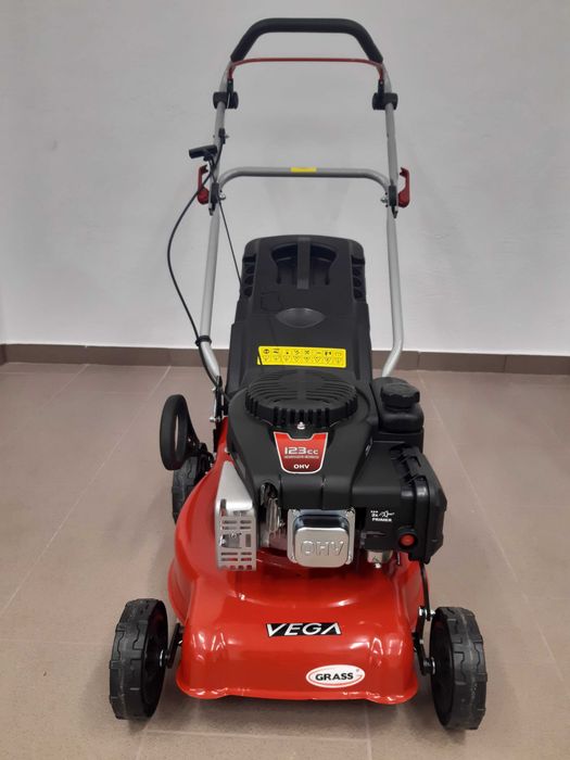 Kosiarka spalinowa do pchania Grass WR65763K Vega LONCIN 123cm3 40cm
