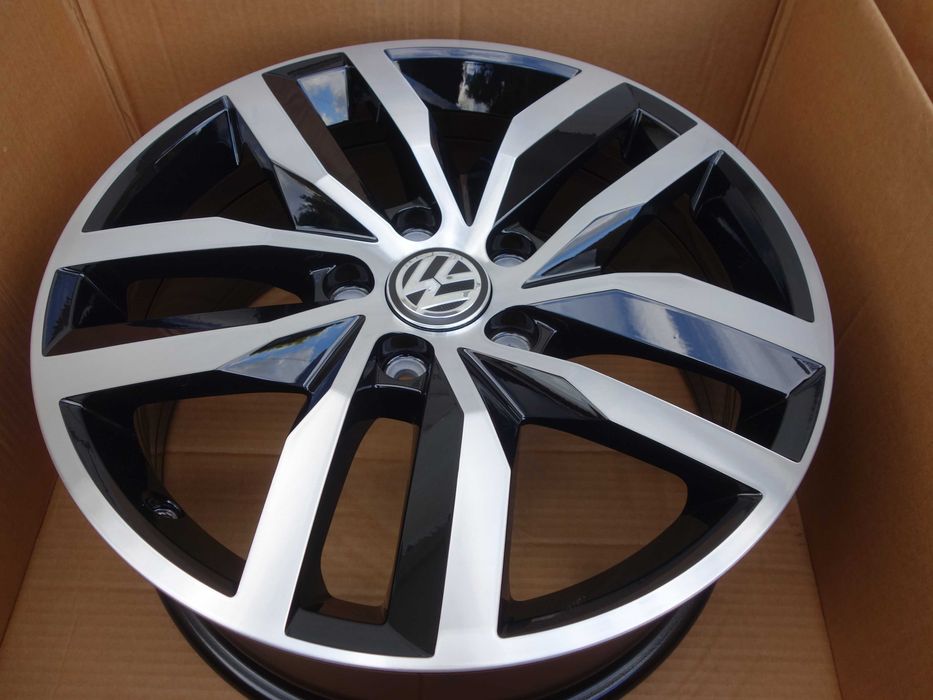 Felgi VW GOLF VII T-ROC PASSAT B8 Touran R-LINE Nowy Model 17''