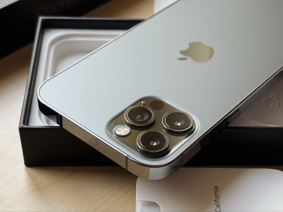 Iphone 12 pro 256 gb, батарея 81%