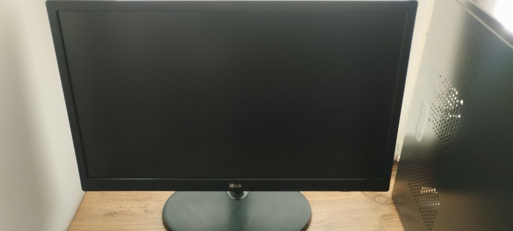 Компьютер с монитором