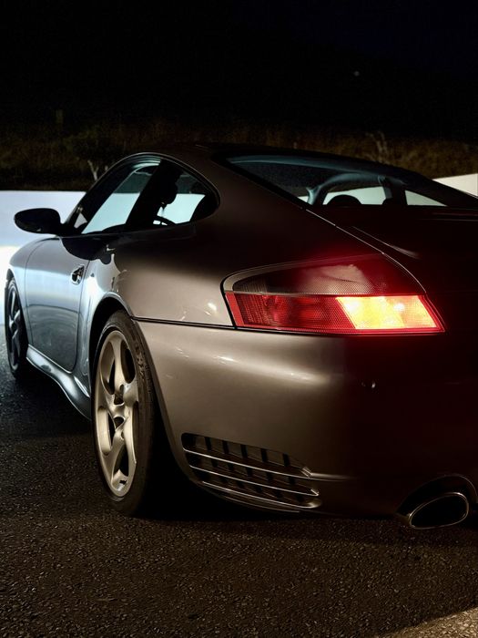 Porsche 911 Carrera 4 S (996) | 2002
