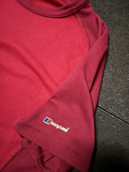 футболка Berhaus размер s-m