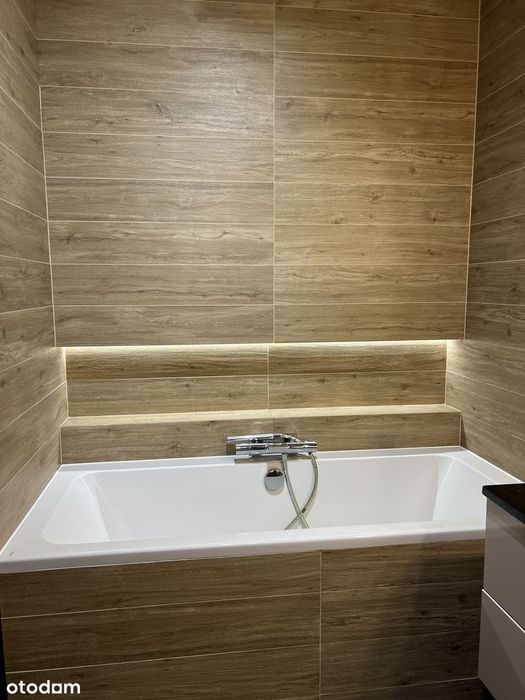 Wyjątkowe 2 pokoje | 45 m² | Klima | Balkon | Garaż | Najwyższe piętro