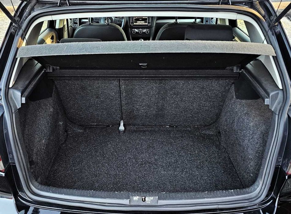 VW Golf 1.6TDi 110cv NACIONAL