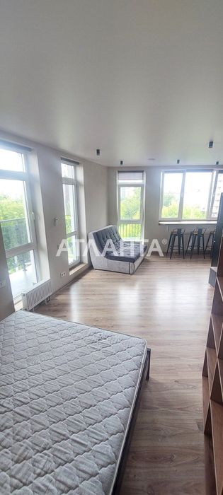 1к.м.Васильківська з ремонтом та паркомісцем. Постанови