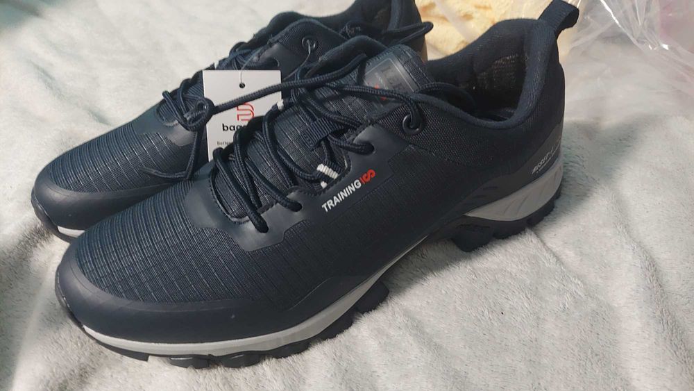 Buty sportowe męskie