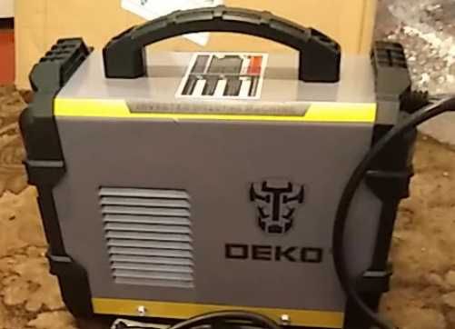 F396 Deko Máquina de soldar INVERTER 200A com LCD digital (com cabos)