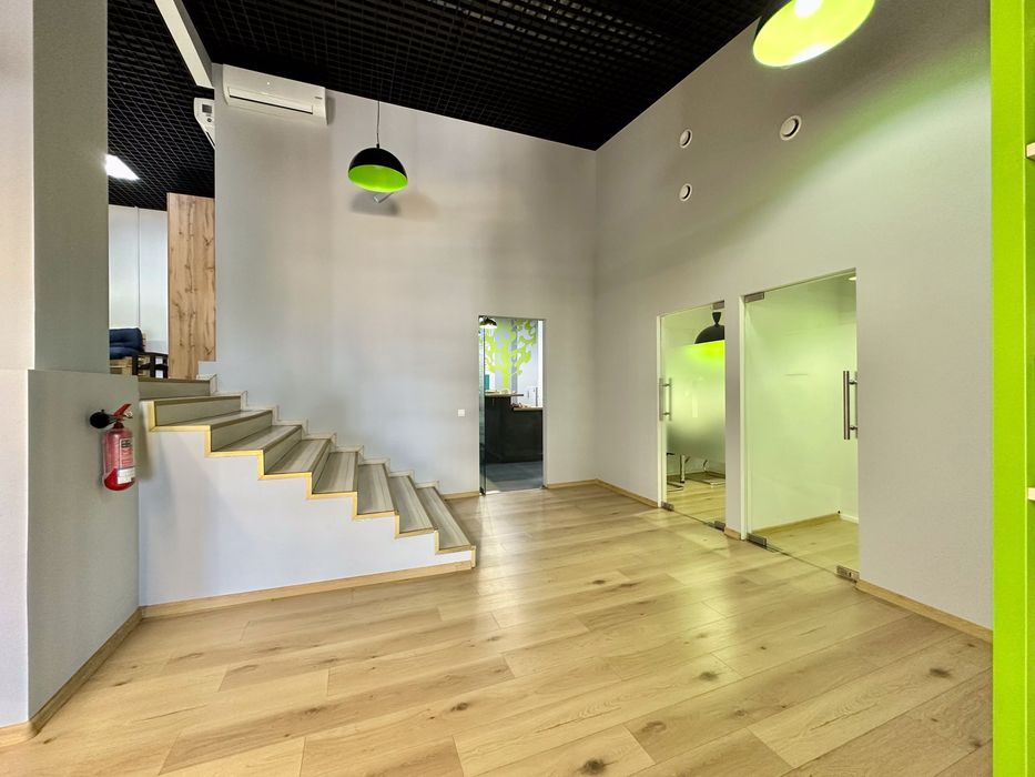 Оренда офісу 325м2 / власник / Героїв УПА